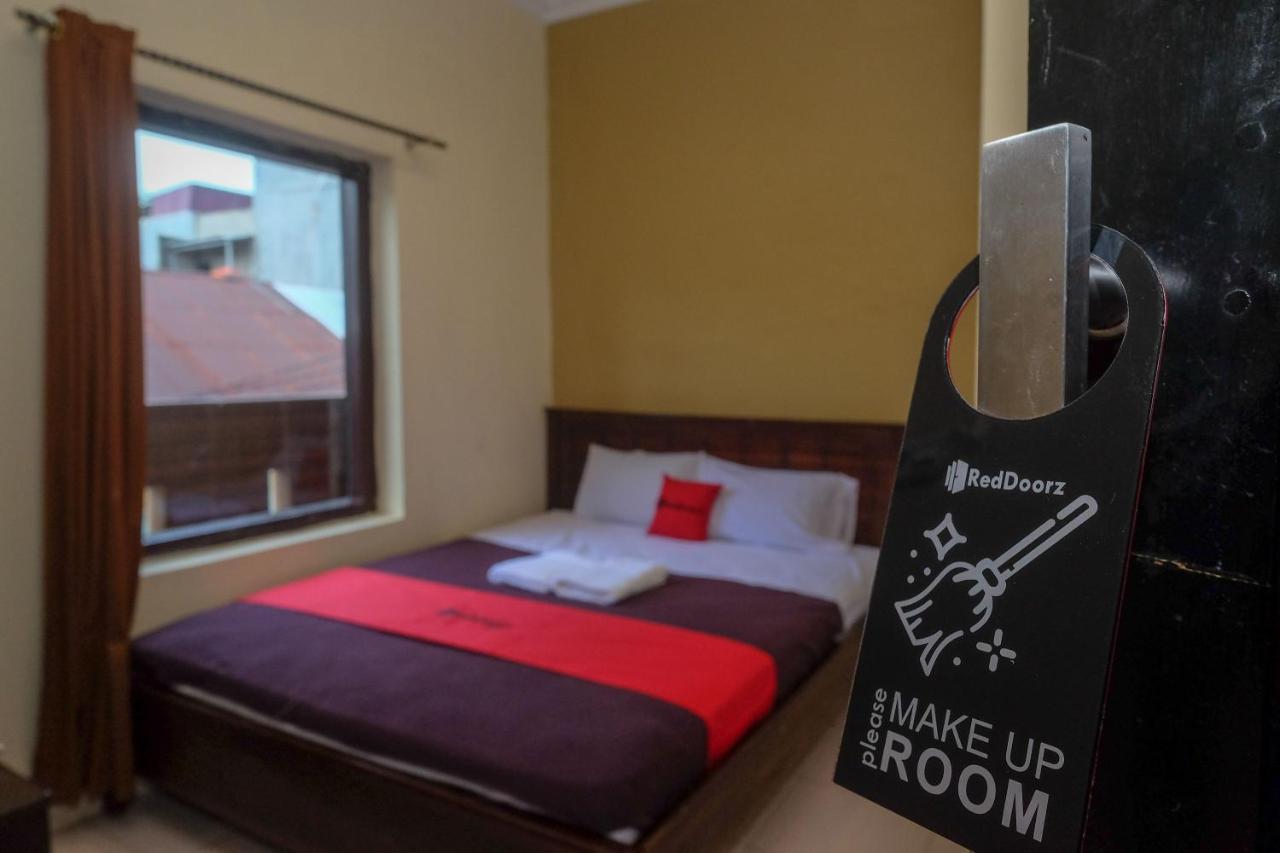 Reddoorz At Hotel Rich Parepare Near Pantai Mattirotasi Exterior foto